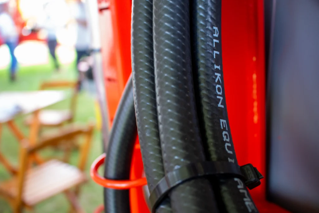 Aliikon_6-compressed